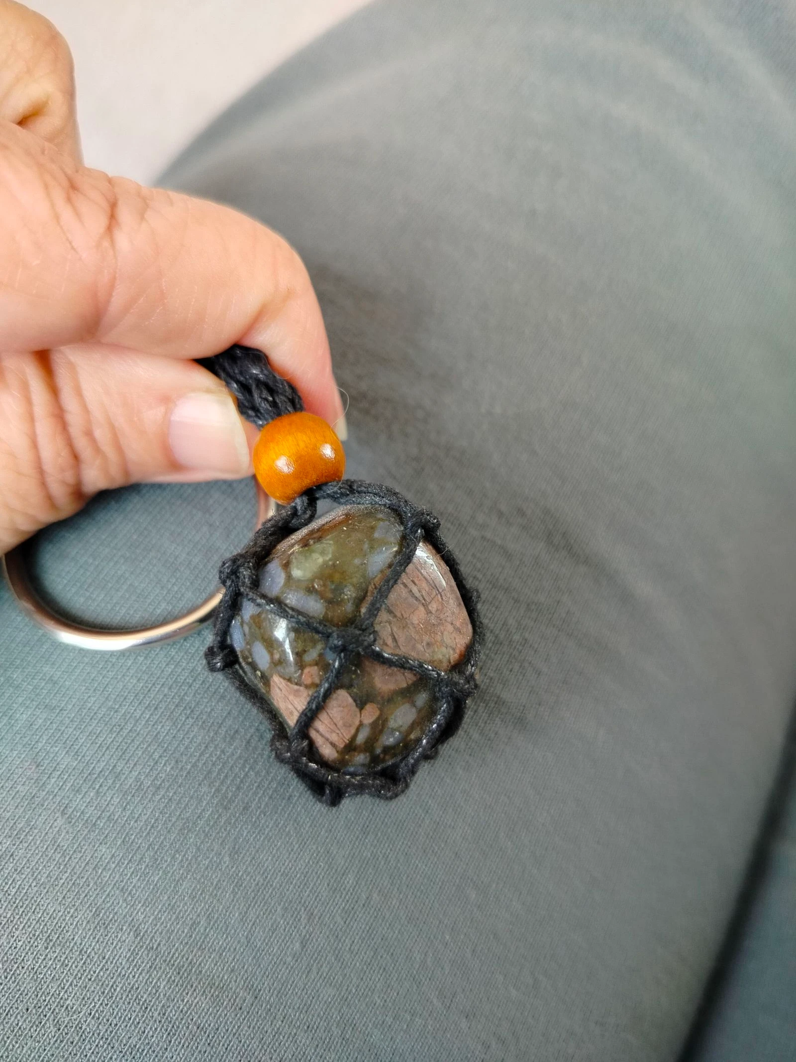 Natural blue Liberite macrame keyring ✨ – photo 4